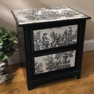 decoupage_na_meblach mebel ozdobiony techniką decoupage