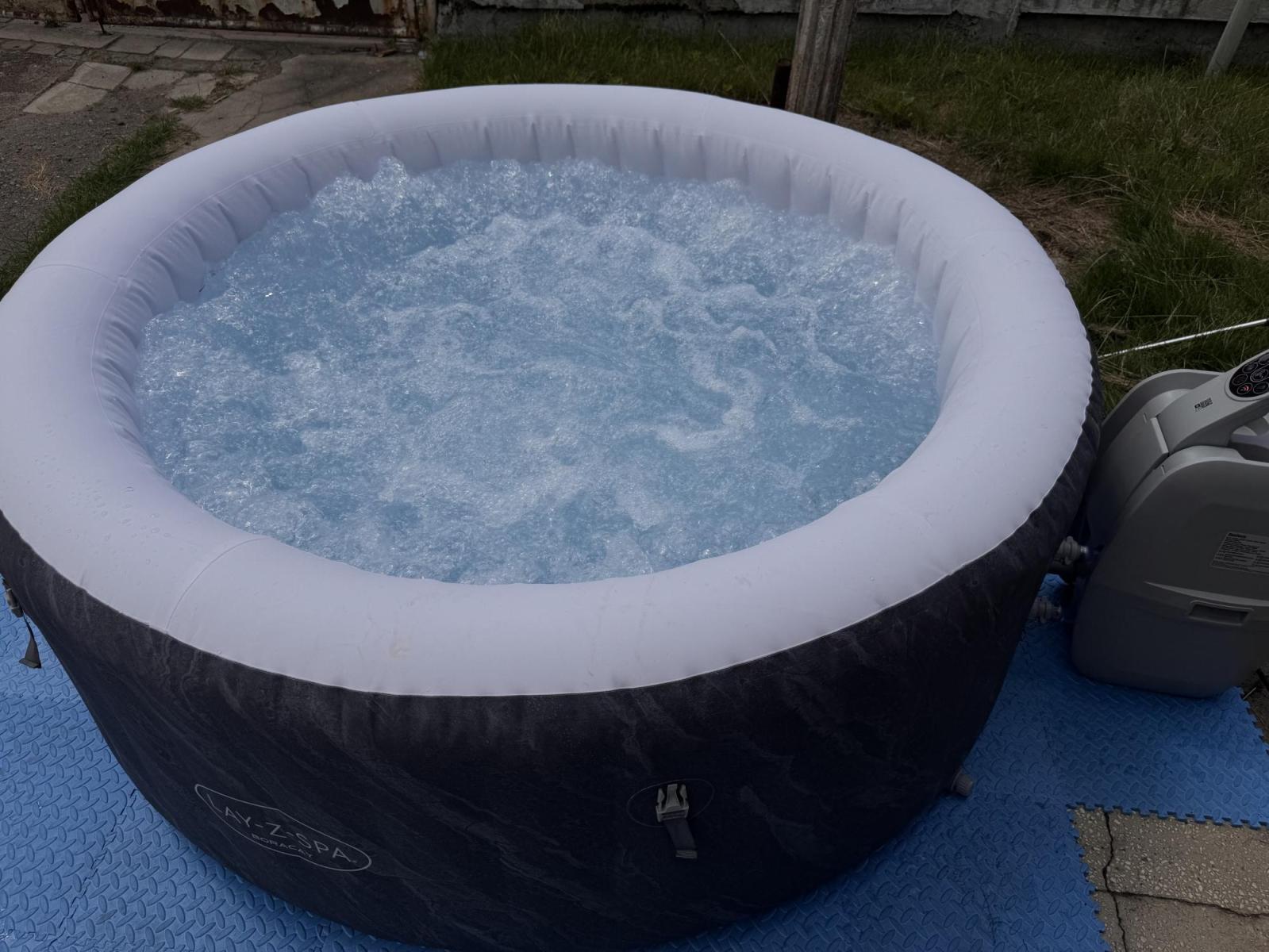 Jacuzzi dmuchane BESTWAY Lay Z Spa Smart Airjet Boracay 60175 180x180x66cm